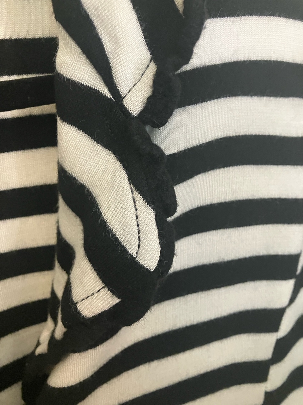 St. John Black and White Striped Cropped Blazer - Picture 4 of 4